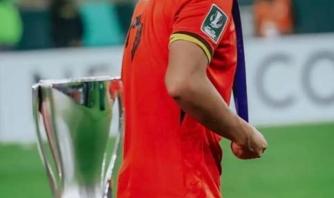 U23国足惨败日本仅一天，三大恶心情况发生，贺炜说了句公道话